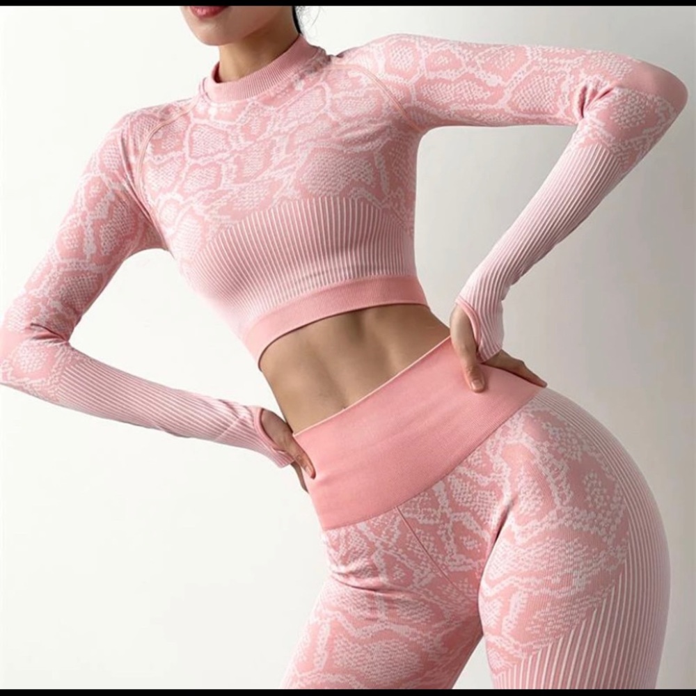 Pink / rose 2 piece set